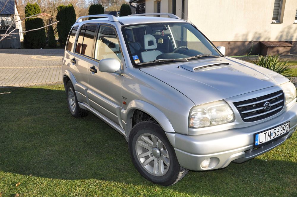 Suzuki Grand Vitara 2,0 HDI 109 KM 2004 rok - auto z Włoch