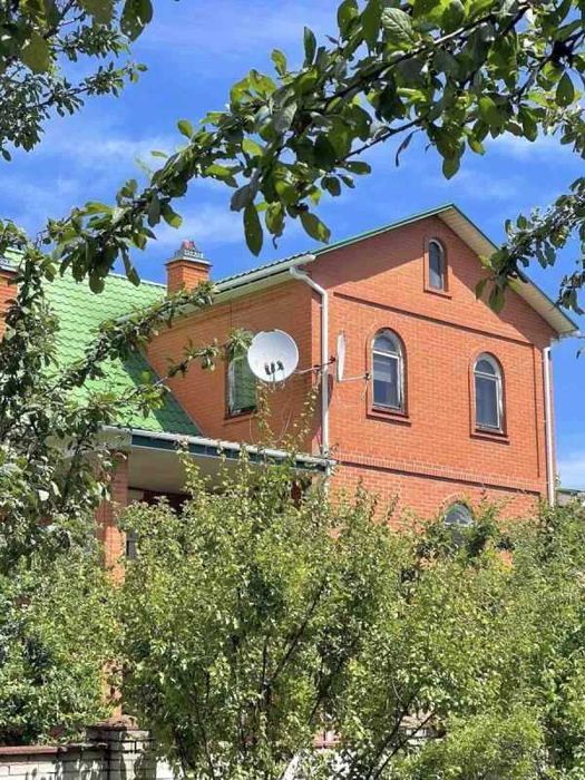 Продаж 7-кімнатного будинку, вул. Зарічна, 7, м. Березань