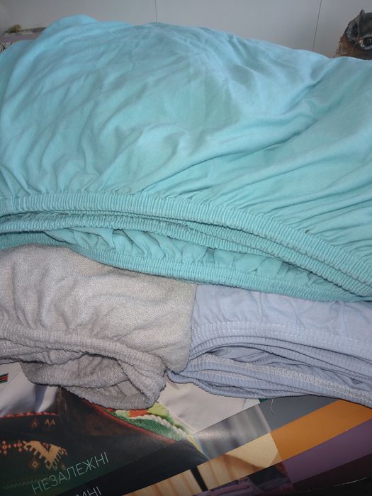 Простыни на резинке 0,9та1,35та1,4*1,90(2,0м), 1,5та1,6та1,8*1,9(2,0м)