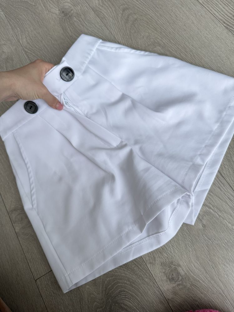 Шорти жіночі літні білі шорты белые