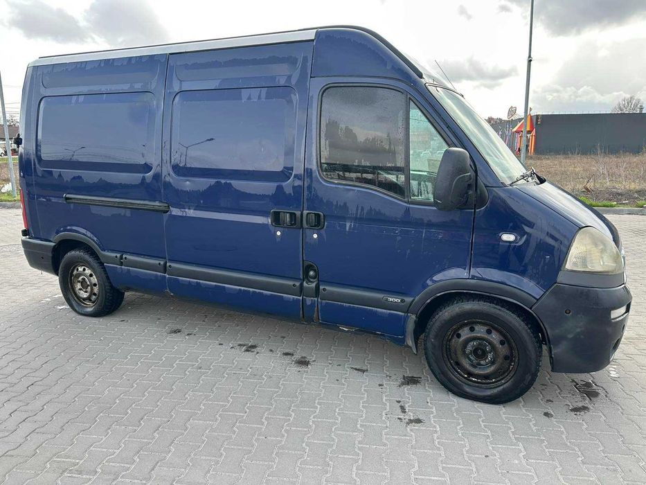Бус Renault Master 2007 року
