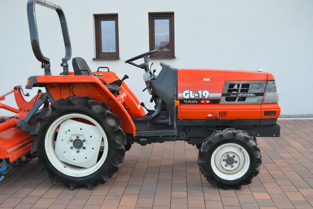 Traktorek japoński mini traktor Kubota W Yanmar japonski