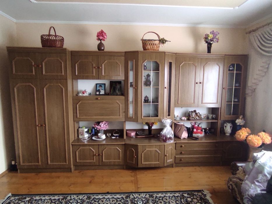 Продам стінку у вітальню