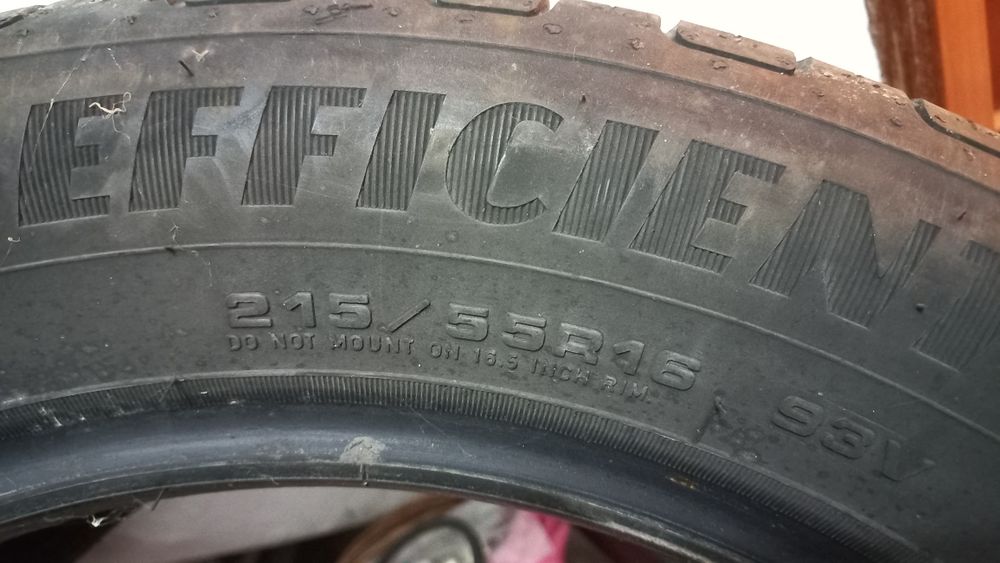 Pneu Goodyear 215/55 R16