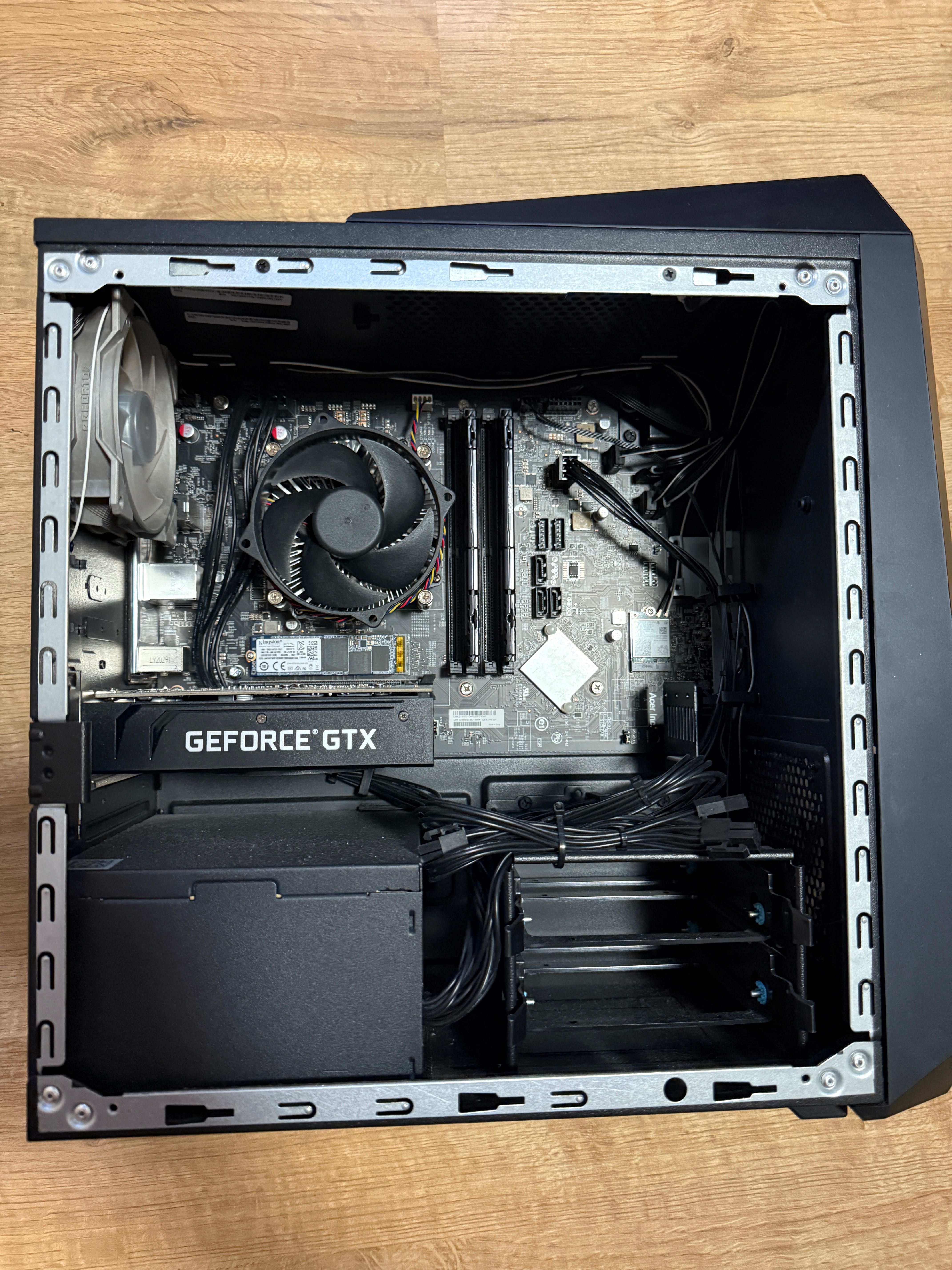Komputer Predator GTX1050 i5 16GB SSD. Zestaw gamingowy.