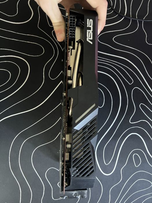 Продам ігрову відеокарту RX 5700 8gb