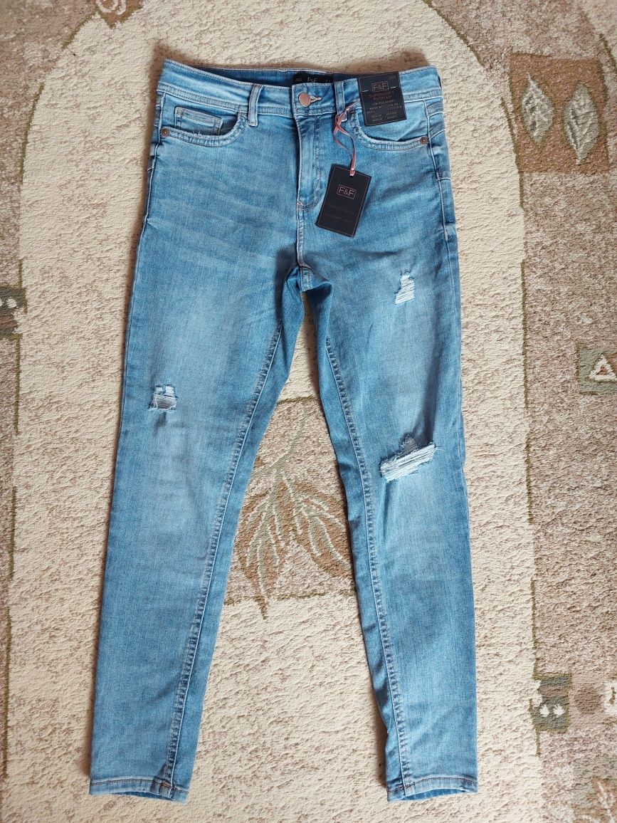 Spodnie jeansy F&F push up dziury przetarcia L