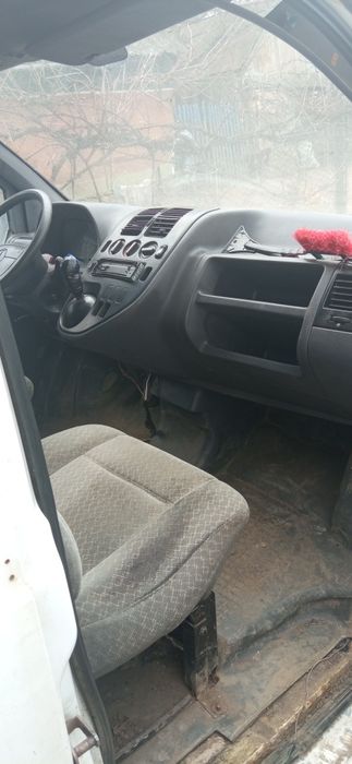 Mercedes Vito на ходу