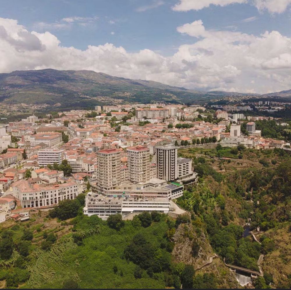 Quarto para menina estudante universitaria - Vila Real