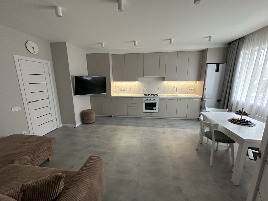 Продаж Таунхаус з ремонтом від Забудовника Петропавлівське лівий берег