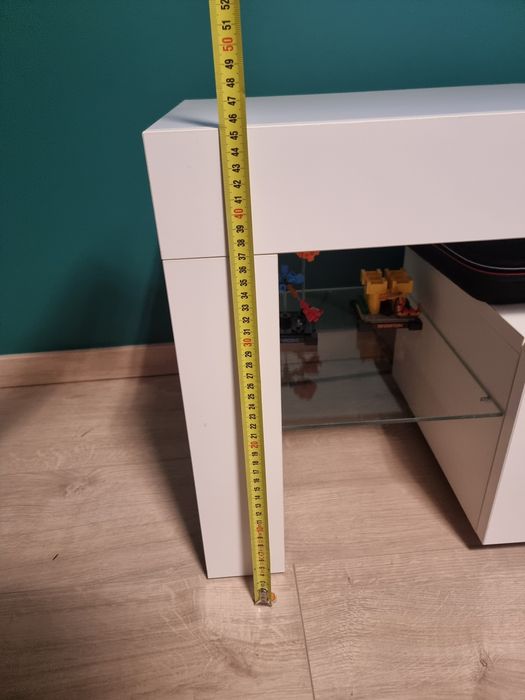 Szafka RTV biała, szklane półki