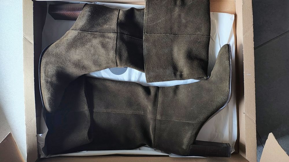 Kozaki zamszowe Zara