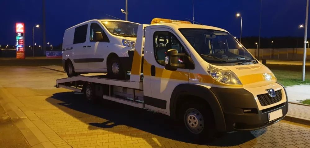 POMOC DROGOWA autolaweta laweta holowanie autoholowanie 24/7 TANIO