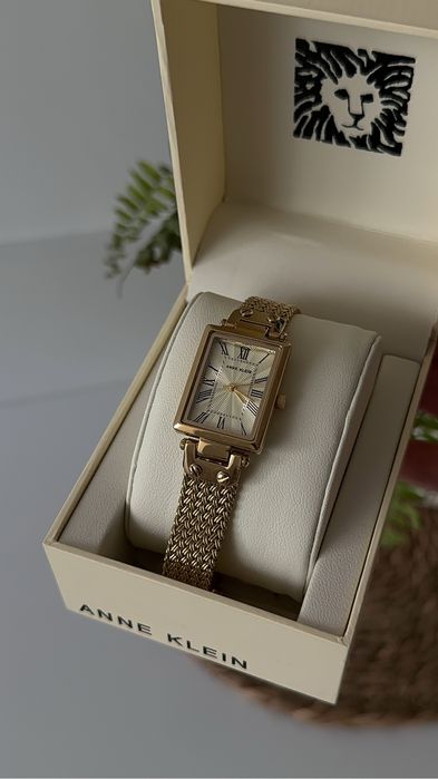 Часы Anne Klein женские