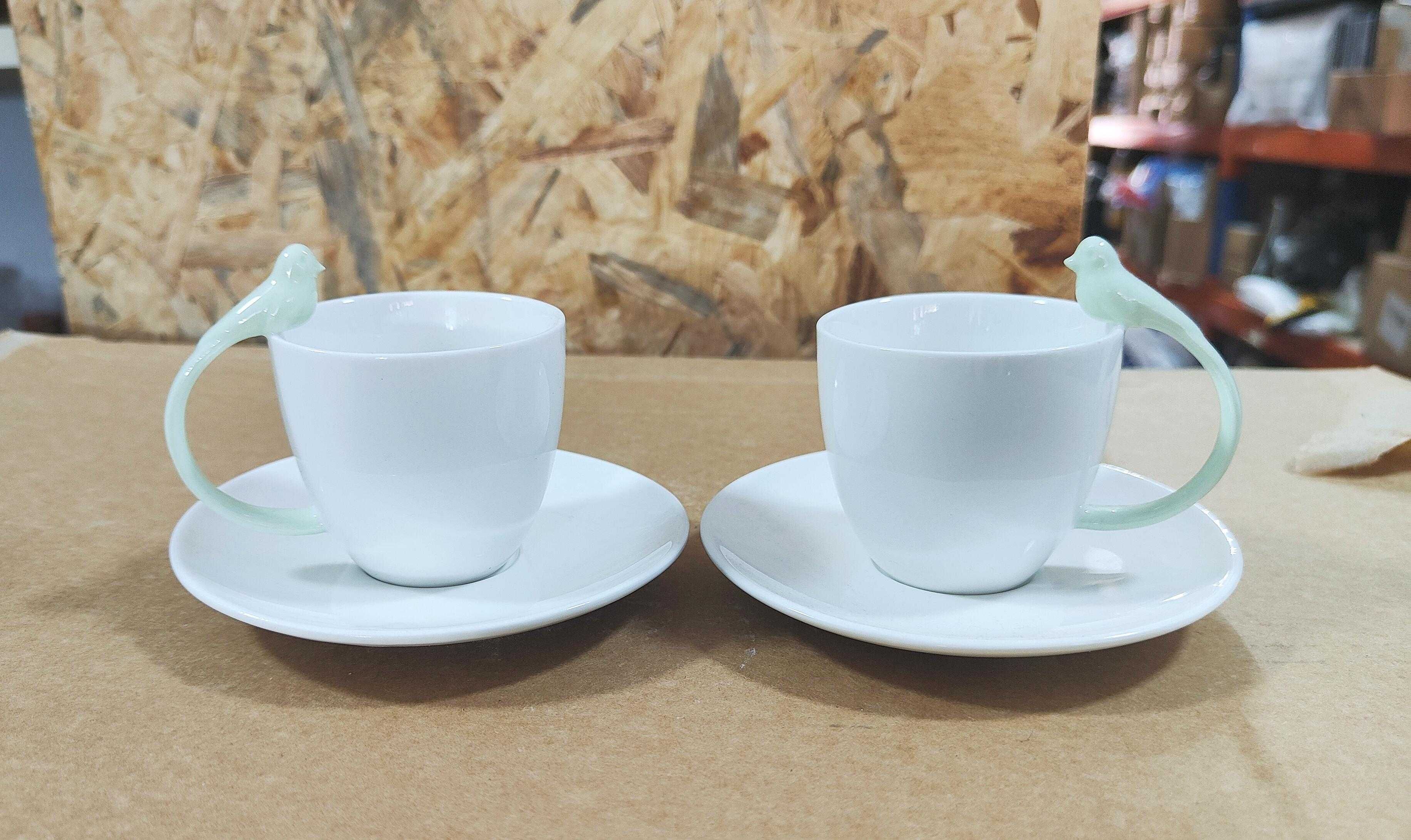 Conjunto de Duas Chávenas com Pires