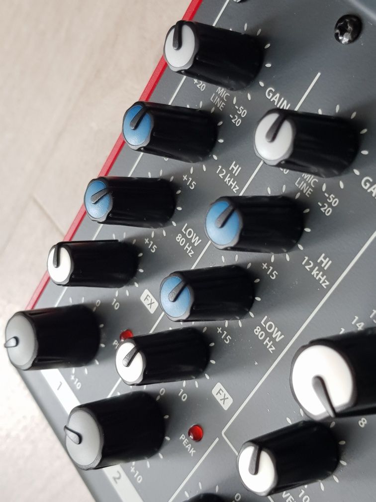Mixer analogowy PROEL MQ6fx