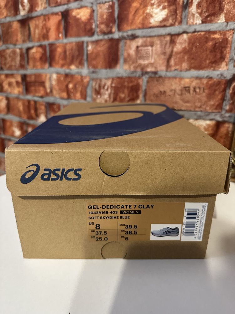 Продам кроссовки Asics для тенниса