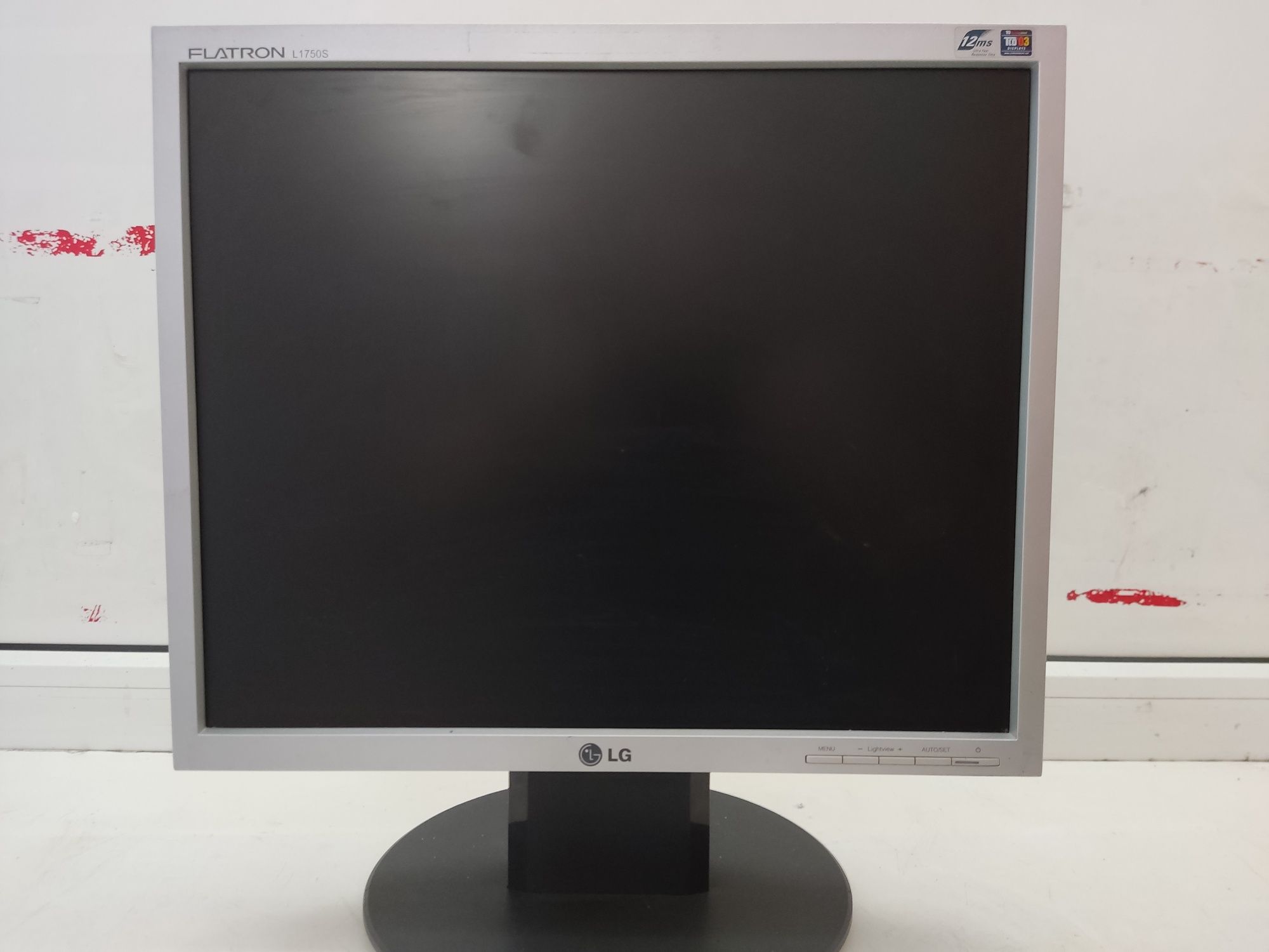 Монитор LG Flatron L1750S
