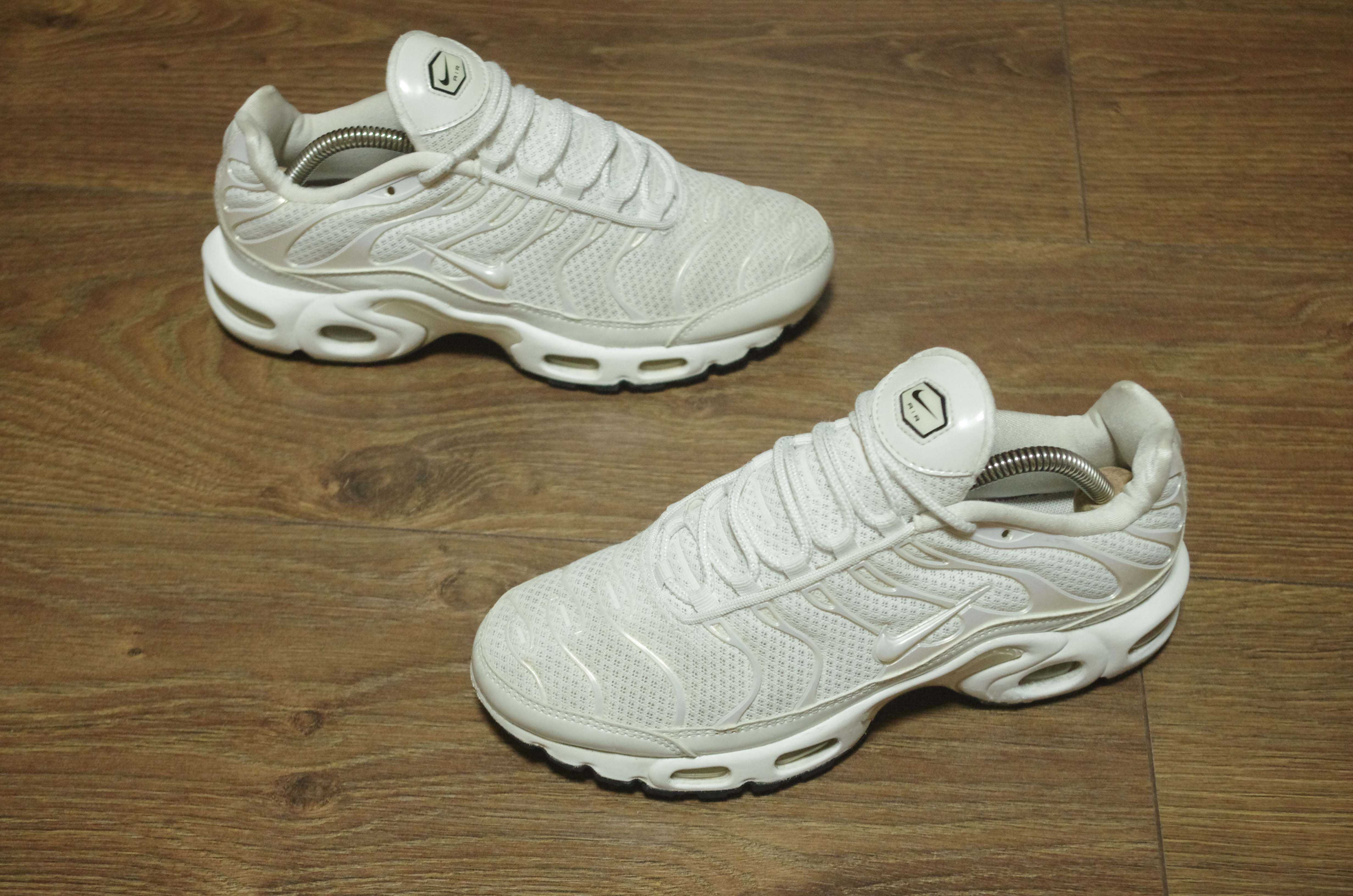 Кроссовки Nike Air Max Plus Premium white 38.5 розмір стан дуже гарний