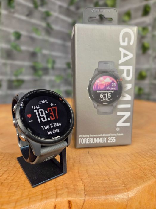 Smartwatch sportowy Garmin Forerunner 255