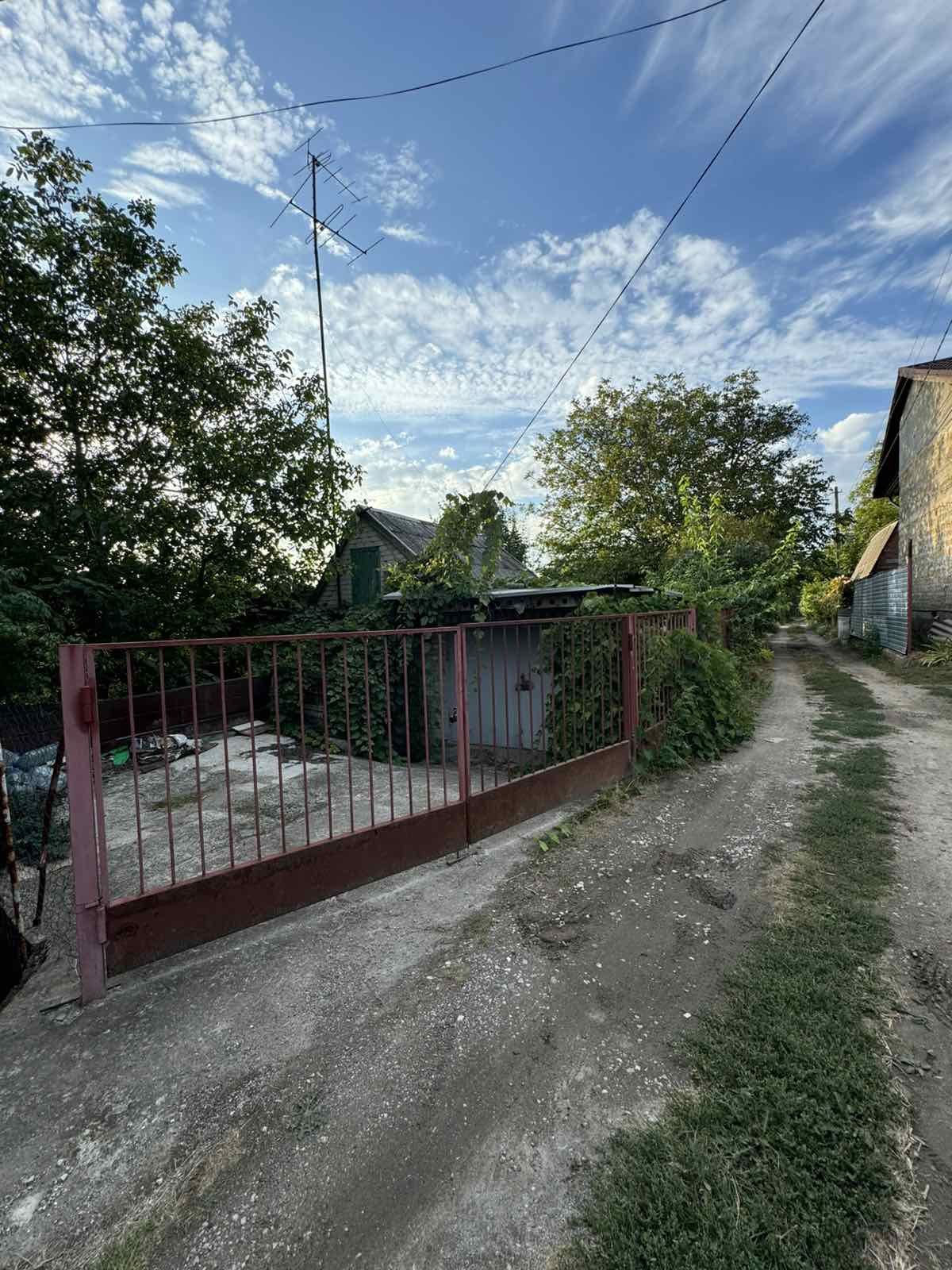 Продам отличную дачу на берегу річки Сура