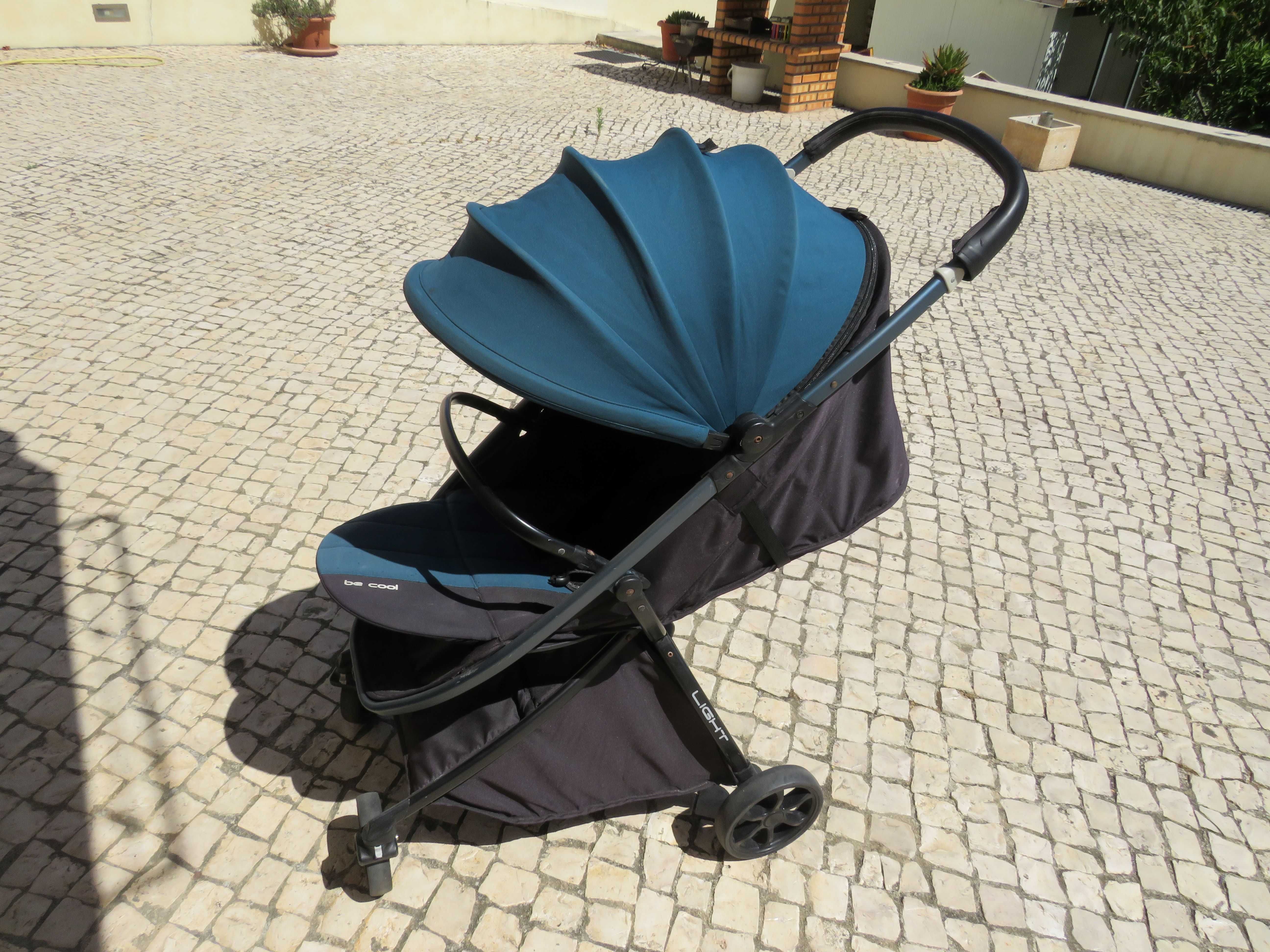 Vendo carrinho de bebé com pouco uso