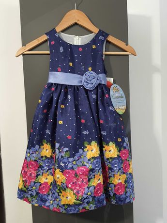 Wyjątkowa sukienka w kwiaty śliczna NOWA rozmiar 104
