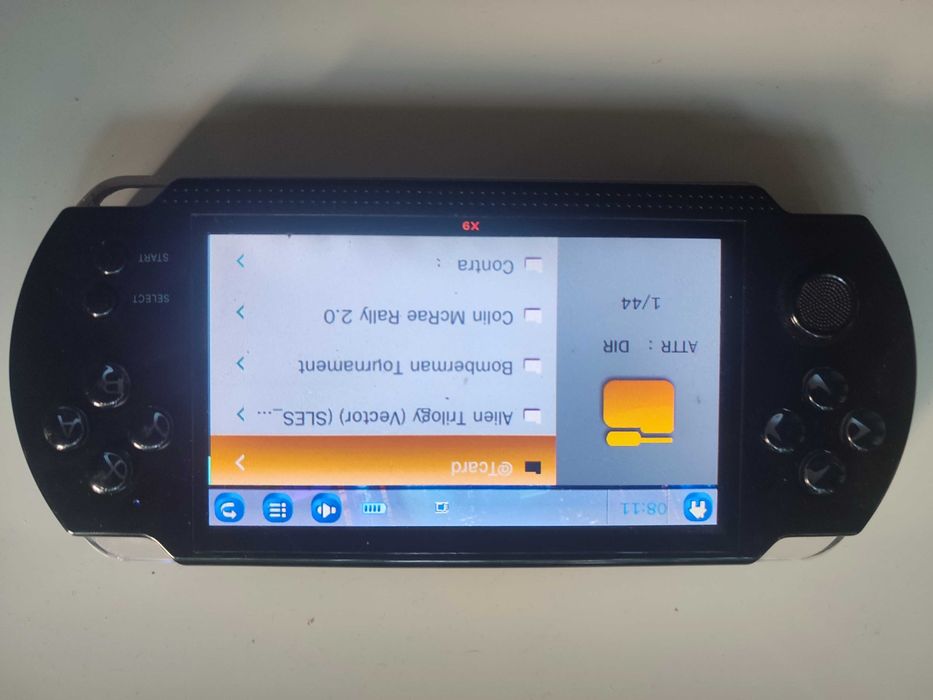 портативная игровая приставка