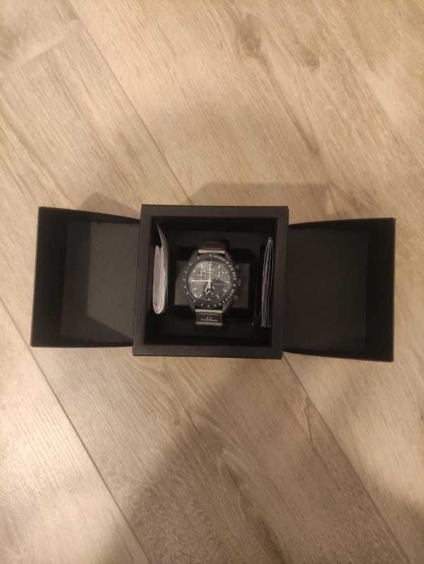 Omega x Swatch Mercury SO33A100 TechNova - Hologram 3D