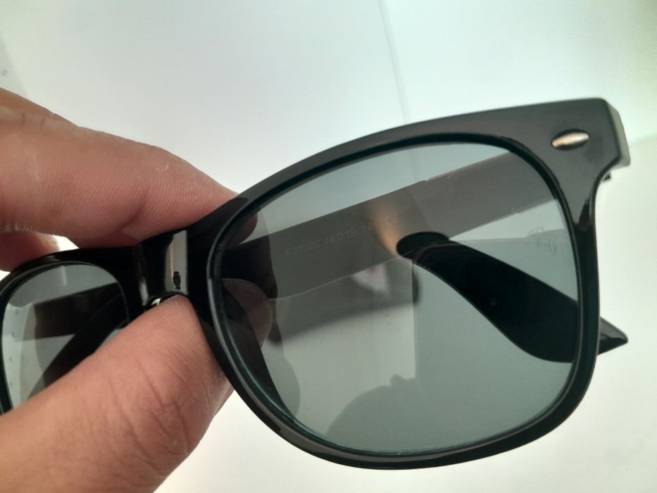 Óculos de sol Rayban 8020