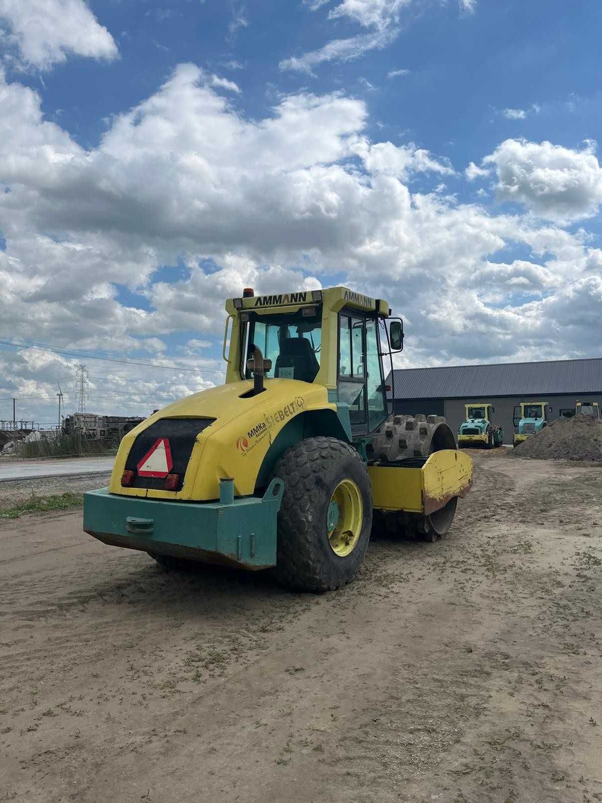 Walec ammann  asc 110 gładki 2006 rok 120 000 zł