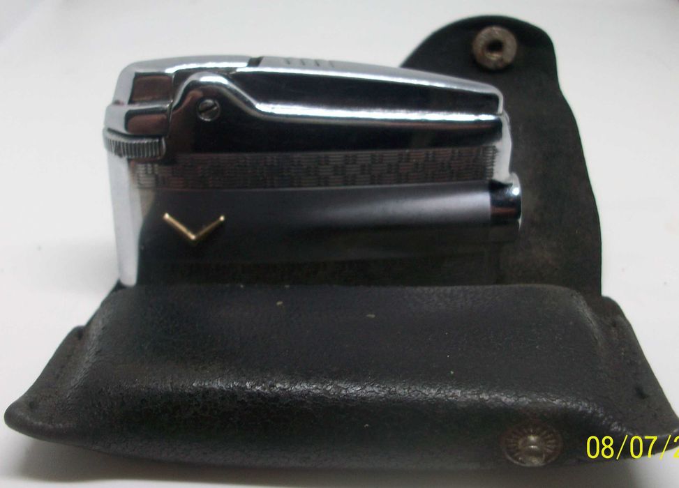 zapalniczka ronson premier lata 60-te w skórzanym etui po serwisie