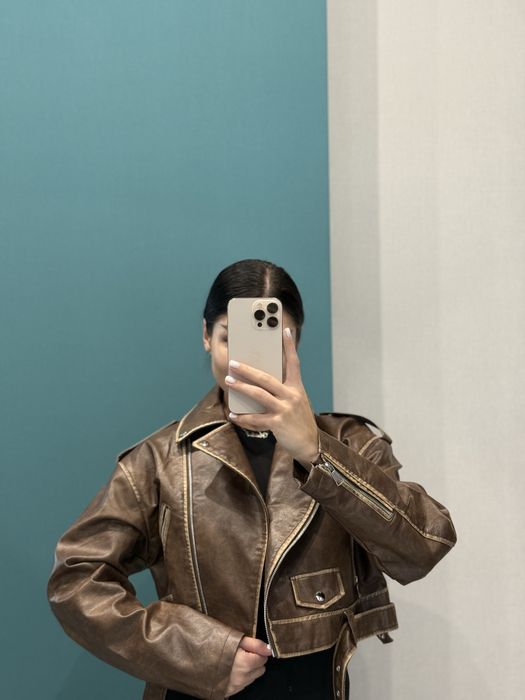 Куртка - косуха в отличном состоянии