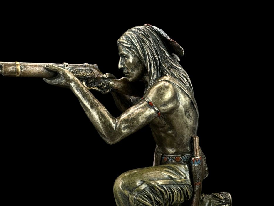 Indiański Wojownik Strzelający Ze Strzelby Veronese (Wu76629a4)