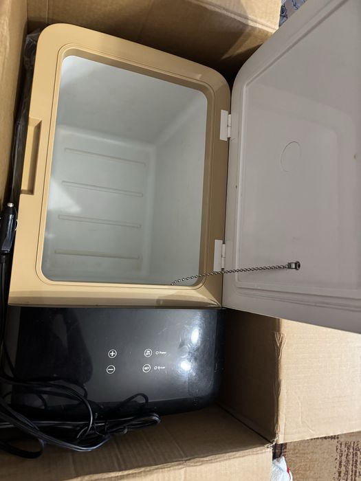 Холодильник автомобільний