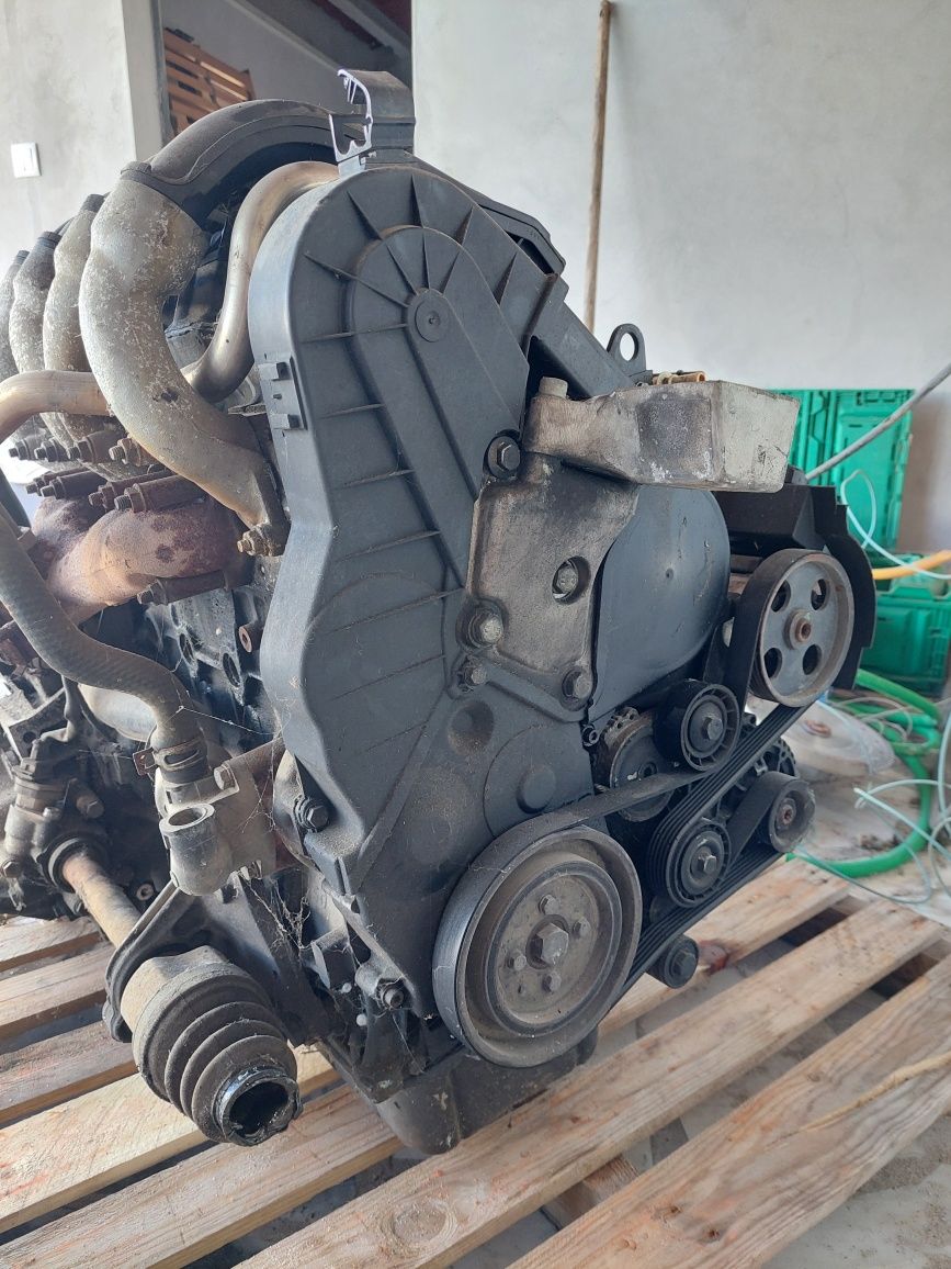 Motor e caixa de Peugeot 206 1.9D