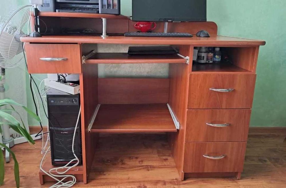 письмовий стіл 115*65