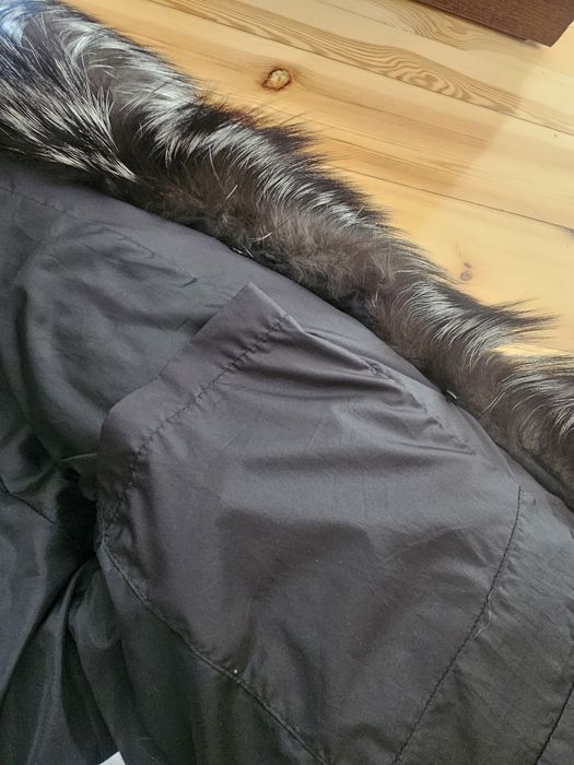 Zimowa kurtka puch naturalny srebrny jenot  M/L