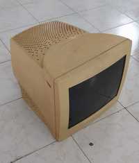 Antigo Monitor de Computador Modelo JD17743 Type J71C. Coleção
