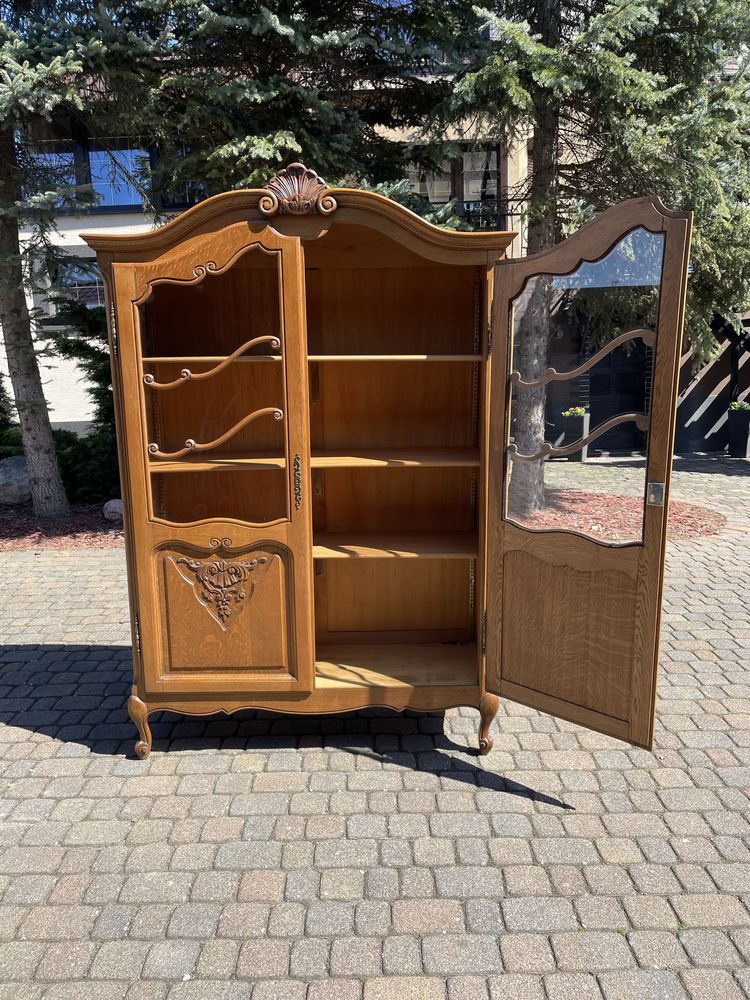 Witrynka biblioteka w stylu ludwikowskim gięte nóżki Ludwik XV stylowa