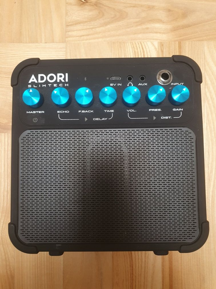 Wzmacniacz gitarowy z futerałem adori slimtech
