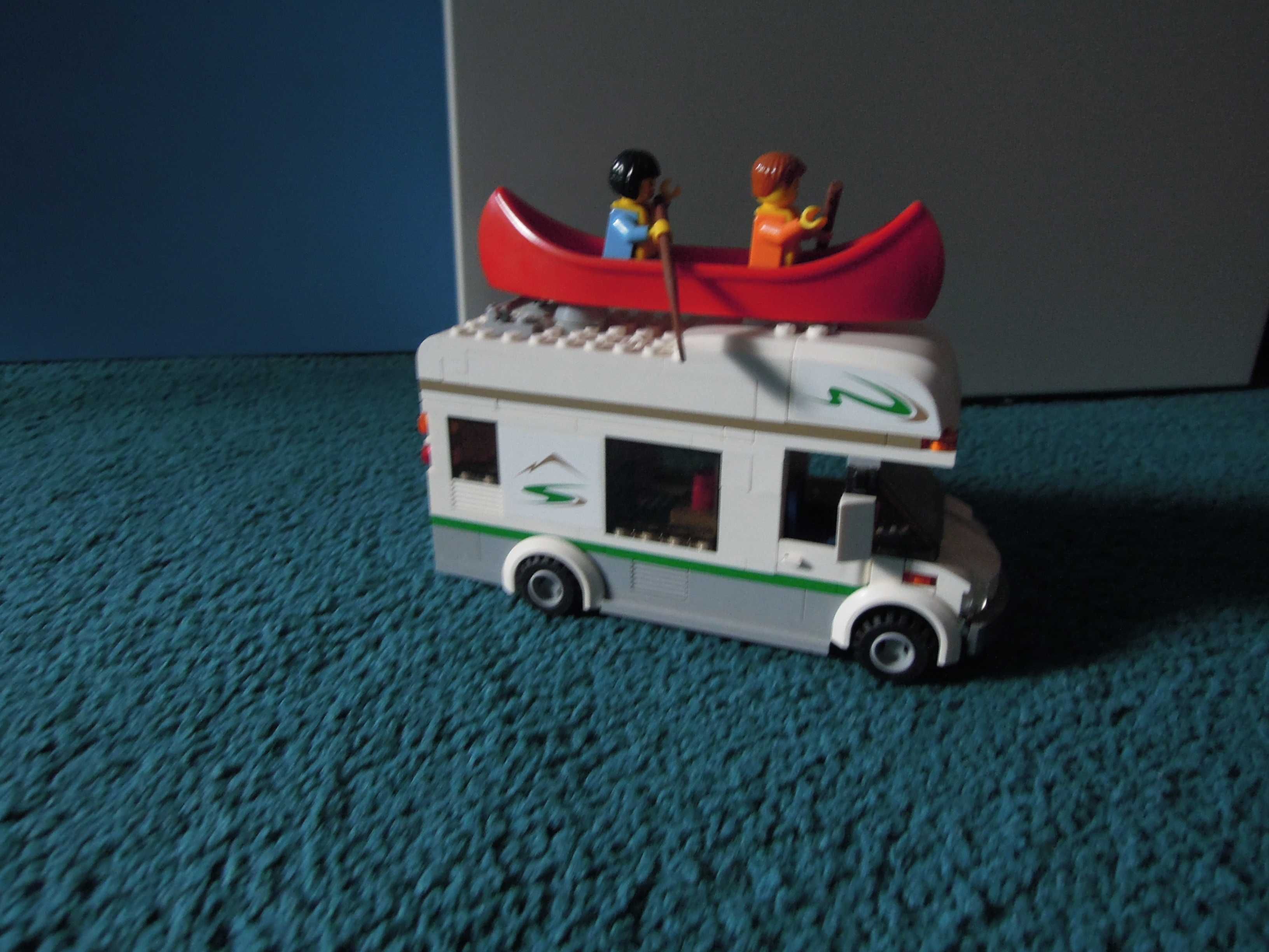 LEGO-Super Zestaw Camper z łódką
