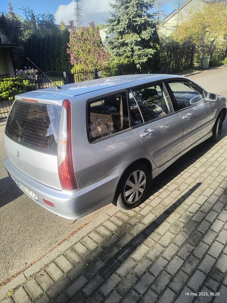 Mitsubishi Lancer 1.6 benzyna