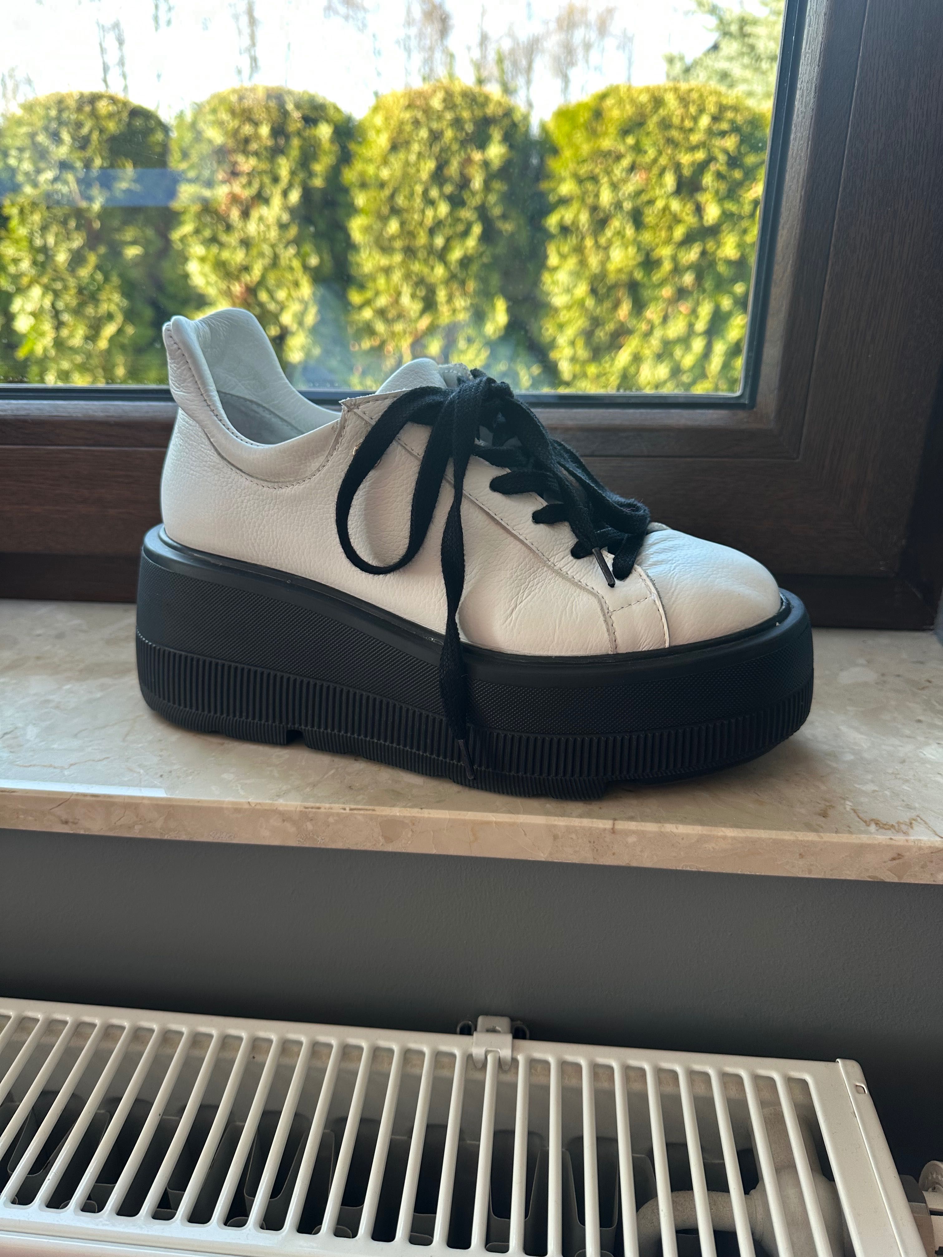 Sprzedam buty skórzane Beyco