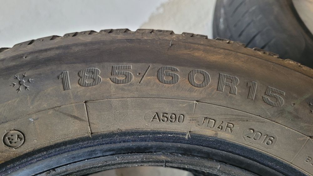 Opony zimowe dunlop 185/60/15 komplet