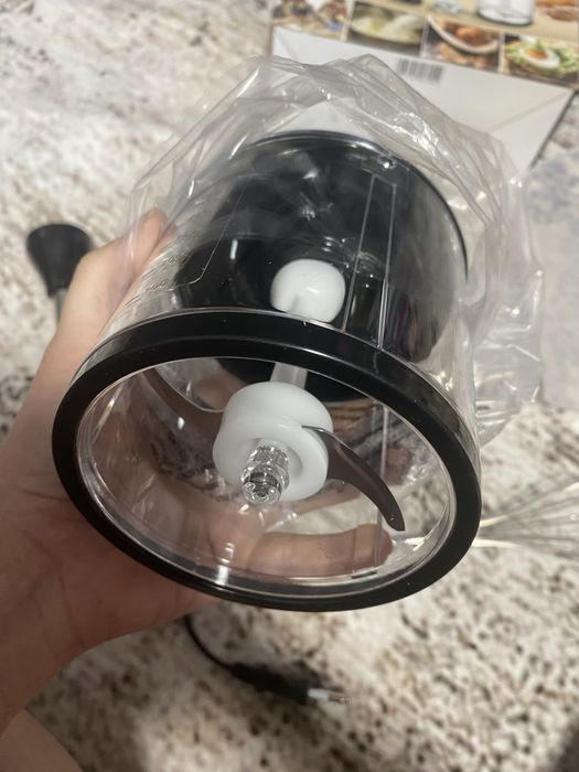 Подрібнювач з чашею + міксер + погружний бленден