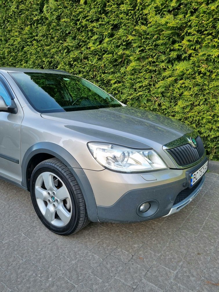 Продам Skoda Octavia Scout 2.0TDI 6МКПП 4х4 140лс