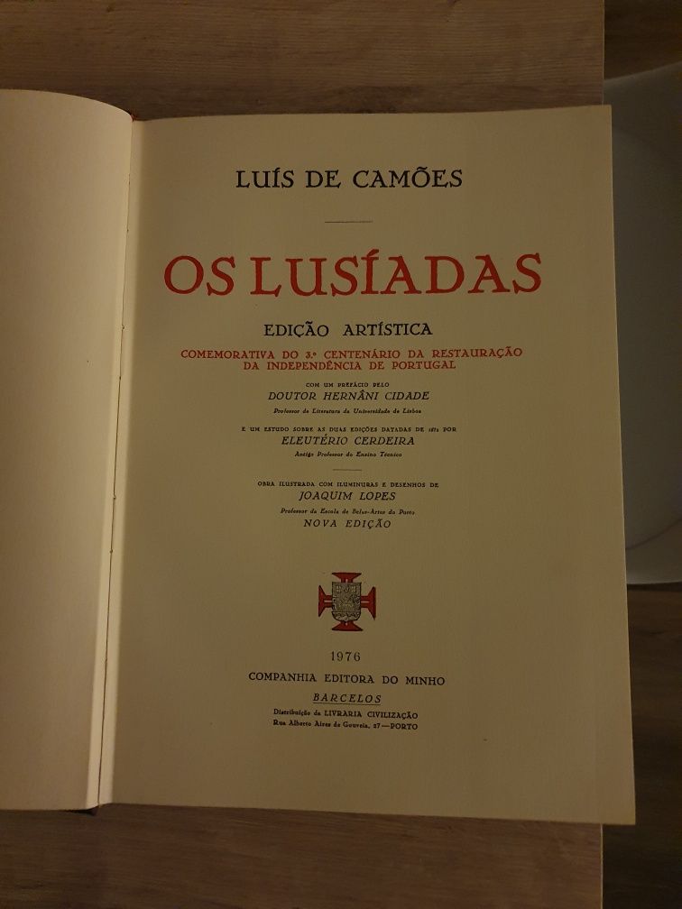 Livro Antigo Os Lusíadas