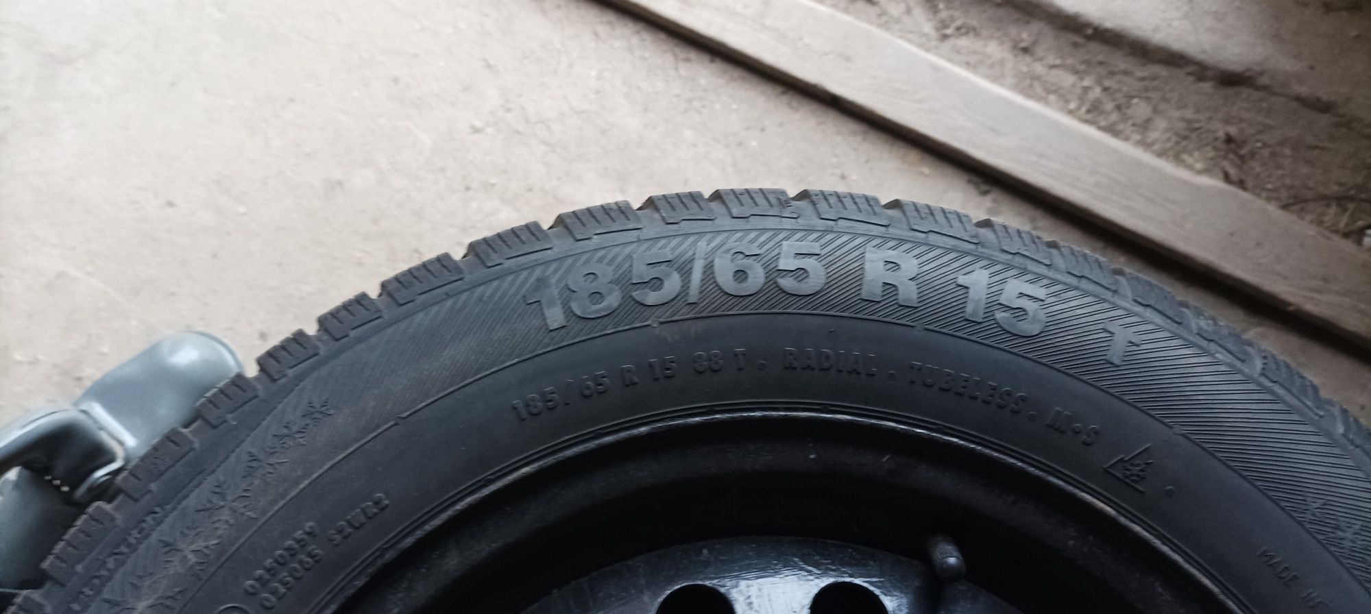 Koła 185/65R15 zimowe barum