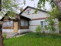 Продається цегляний будинок в селі Лукаші